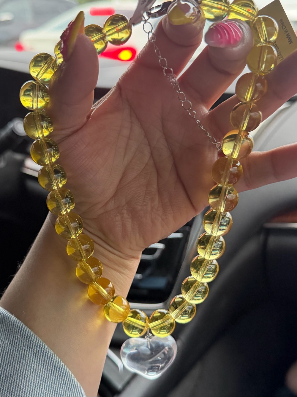 🦋Piper K
Piper K Stunning Yellow
Beaded Glass Necklace & Heart - Picture 6 of 6